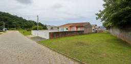 Terreno 300 M² Em Penha – Pronto Para Construir!