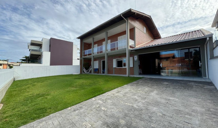 Casa Em Penha 50 Metros Do Mar