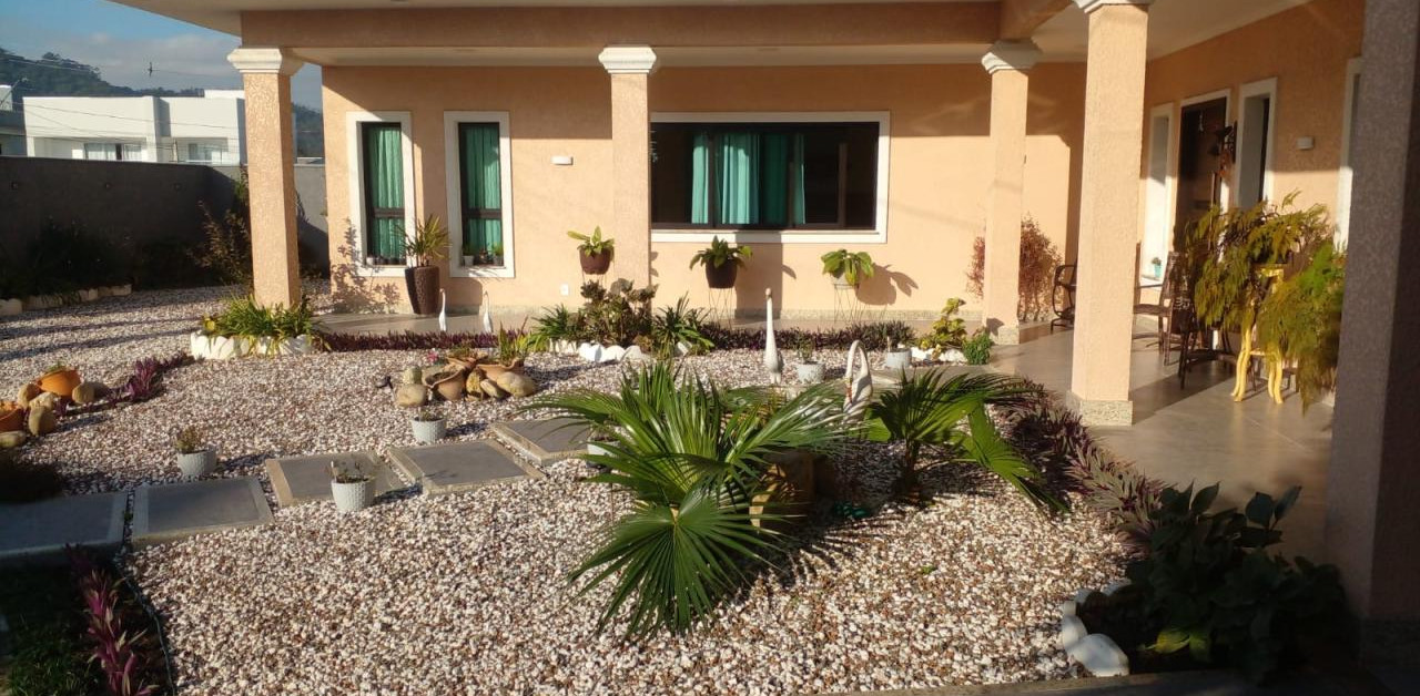 Casa Semimobiliada - Balneário Piçarras